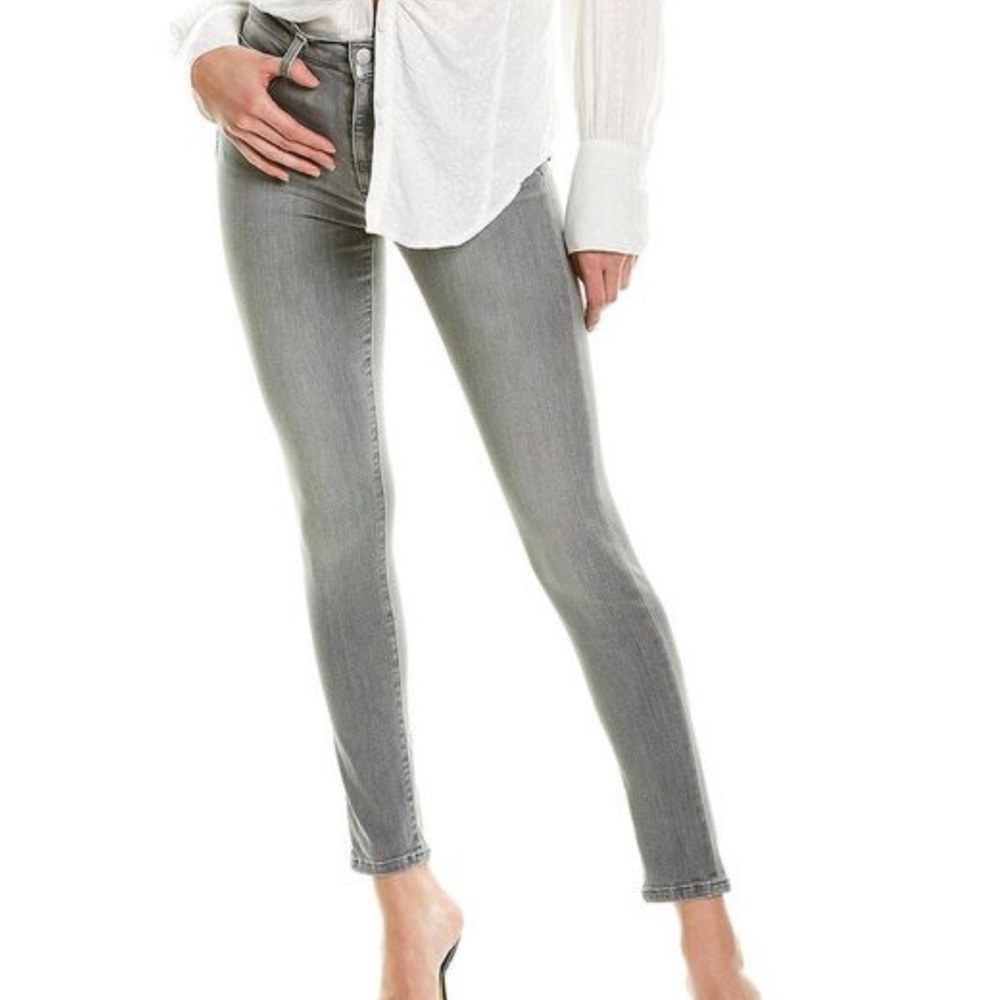 Soft gray Joe’s Jeans fit skinny ankle